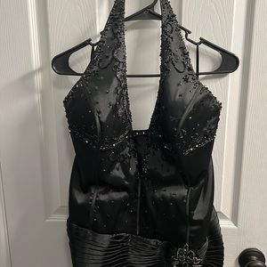 Long black prom dress